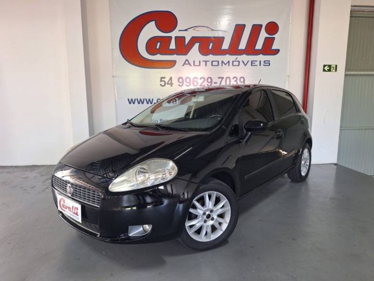 FIAT - PUNTO - 2010/2011 - Preta - R$ 32.900,00