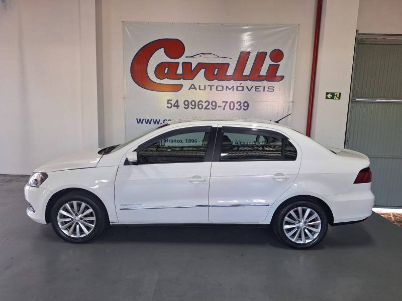 VOLKSWAGEN - VOYAGE - 2013/2013 - Branca - R$ 35.900,00