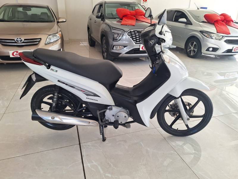 HONDA - BIZ 125 - 2013/2013 - Branca - R$ 12.900,00