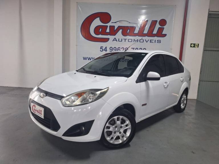 FORD - FIESTA - 2012/2013 - Branca - R$ 34.900,00