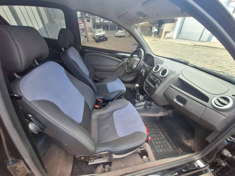 FORD - KA - 2011/2012 - Preta - R$ 24.900,00