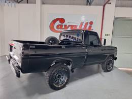 FORD - F-1000 - 1988/1989 - Preta - R$ 79.900,00