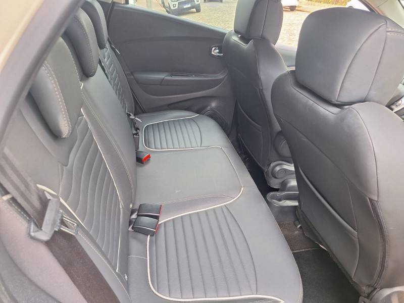 RENAULT - CAPTUR - 2018/2019 - Bege - R$ 74.900,00