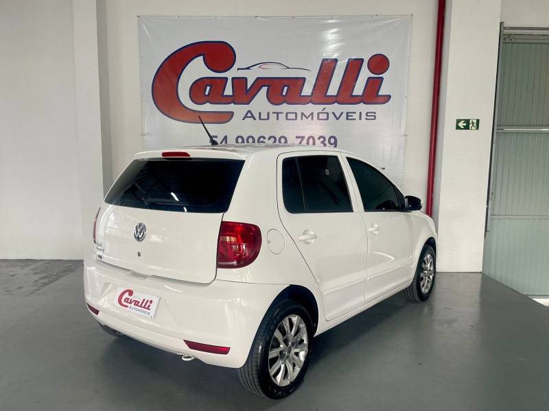 VOLKSWAGEN - FOX - 2011/2011 - Branca - R$ 29.900,00