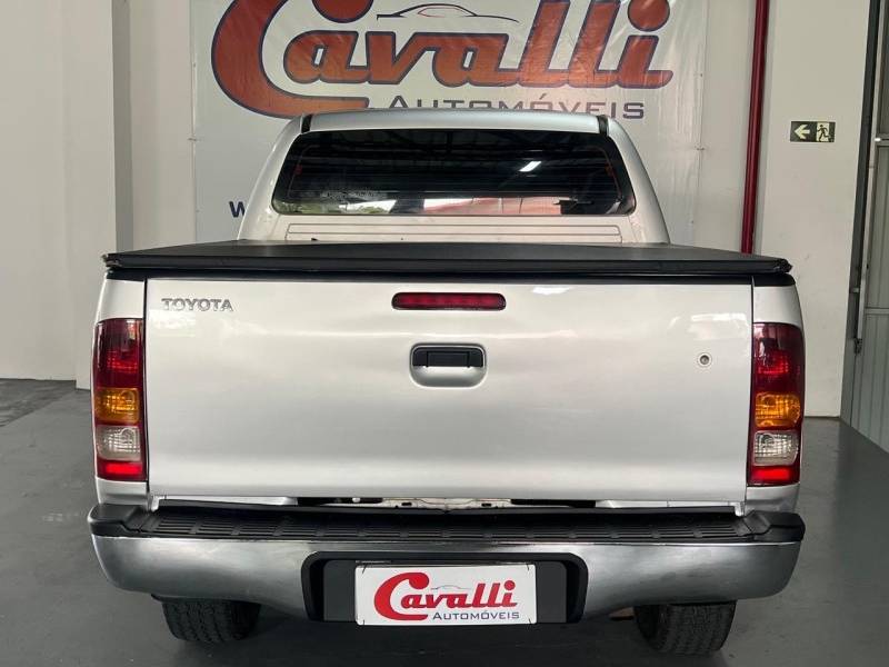 TOYOTA - HILUX - 2009/2009 - Prata - R$ 84.900,00