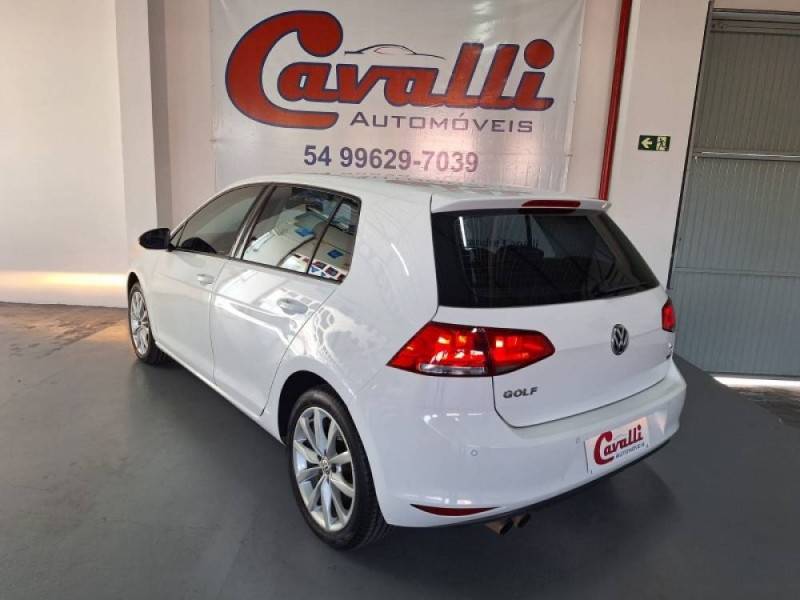 VOLKSWAGEN - GOLF - 2015/2015 - Branca - R$ 73.900,00