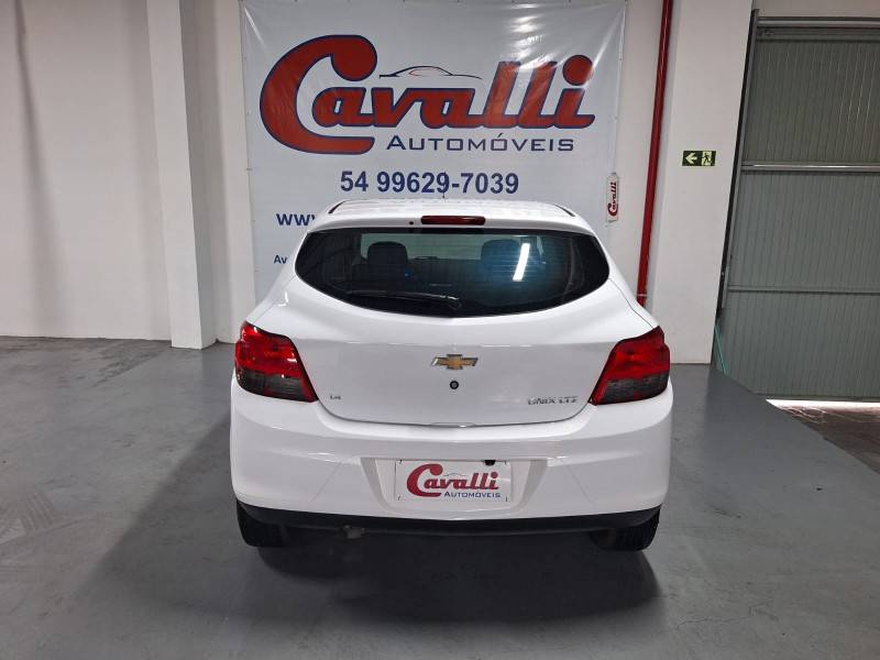 CHEVROLET - ONIX - 2013/2013 - Branca - R$ 48.900,00