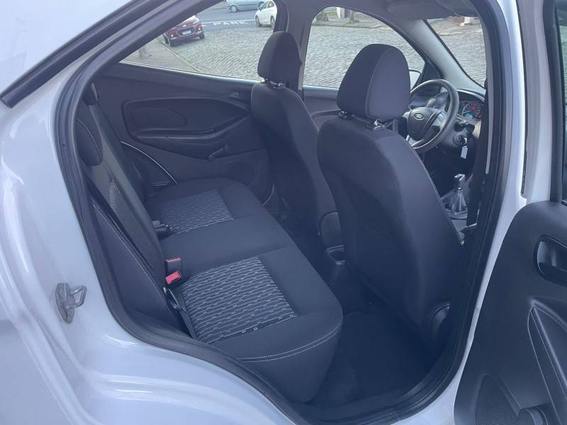 FORD - KA - 2014/2015 - Branca - R$ 40.900,00