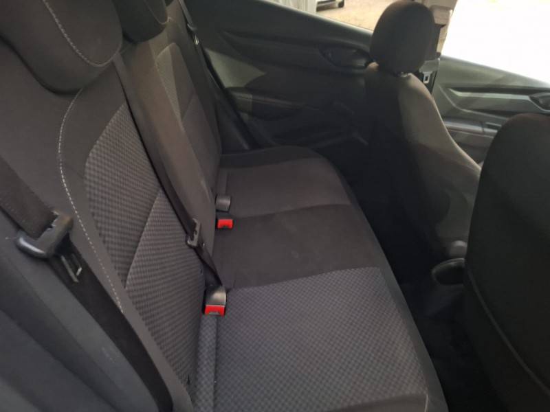 CHEVROLET - ONIX - 2018/2019 - Branca - R$ 50.900,00