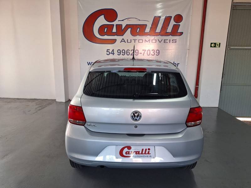 VOLKSWAGEN - GOL - 2014/2015 - Prata - R$ 38.900,00