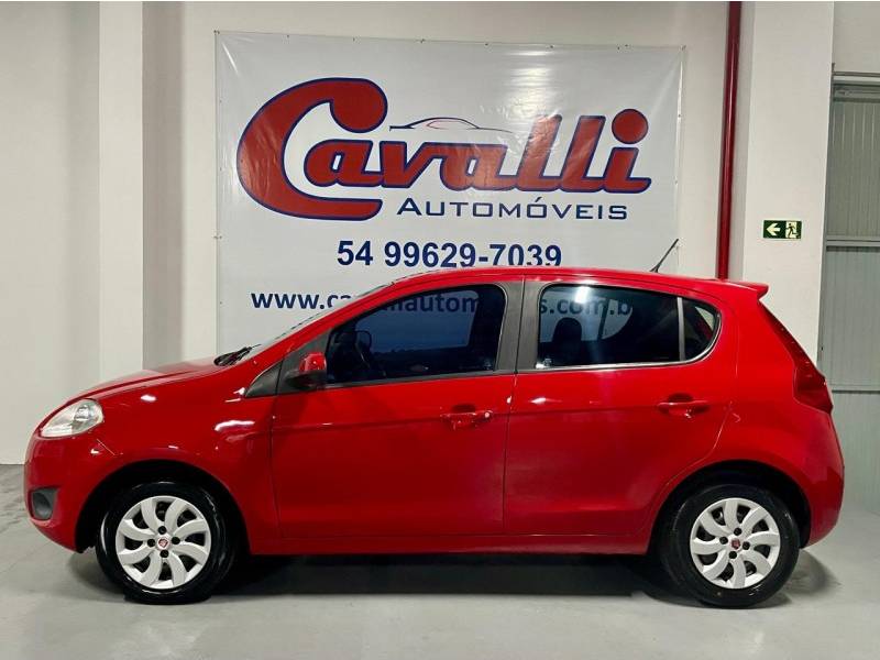 FIAT - PALIO - 2014/2015 - Vermelha - R$ 38.900,00