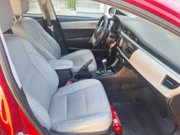 TOYOTA - COROLLA - 2014/2015 - Vermelha - R$ 84.900,00