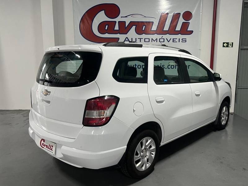 CHEVROLET - SPIN - 2014/2015 - Branca - R$ 56.900,00