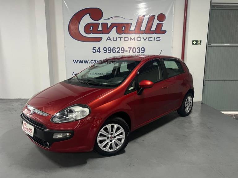 FIAT - PUNTO - 2014/2015 - Vermelha - R$ 42.900,00