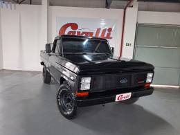 FORD - F-1000 - 1988/1989 - Preta - R$ 79.900,00