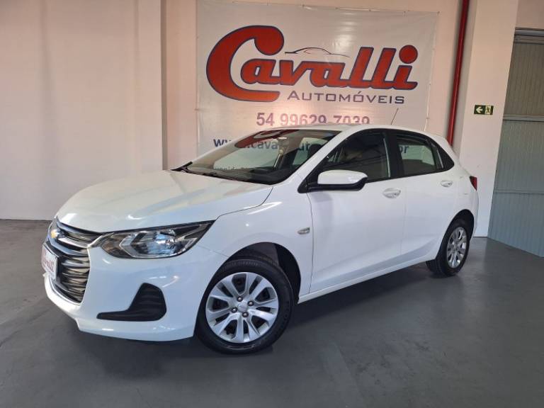 CHEVROLET - ONIX - 2011/2022 - Branca - R$ 64.900,00