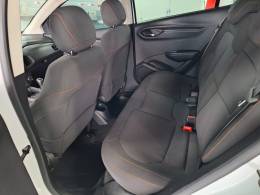 CHEVROLET - ONIX - 2013/2013 - Branca - R$ 48.900,00