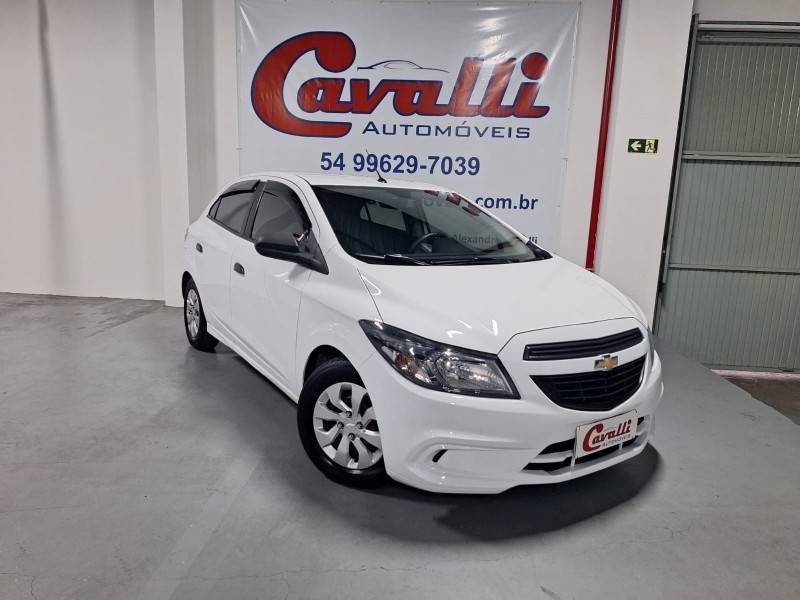 CHEVROLET - ONIX - 2018/2019 - Branca - R$ 50.900,00
