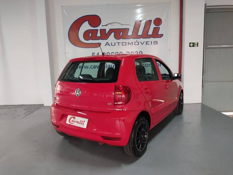 VOLKSWAGEN - FOX - 2010/2010 - Vermelha - R$ 32.900,00