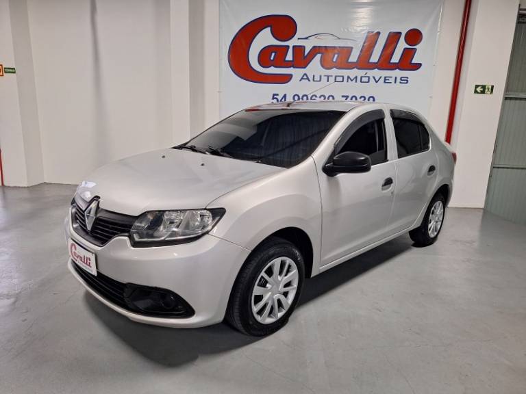 RENAULT - LOGAN - 2017/2018 - Prata - R$ 38.900,00