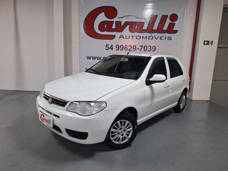 FIAT - PALIO - 2014/2015 - Branca - R$ 29.900,00