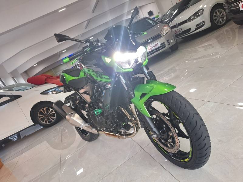 KAWASAKI - Z400 - 2019/2020 - Verde - R$ 28.900,00