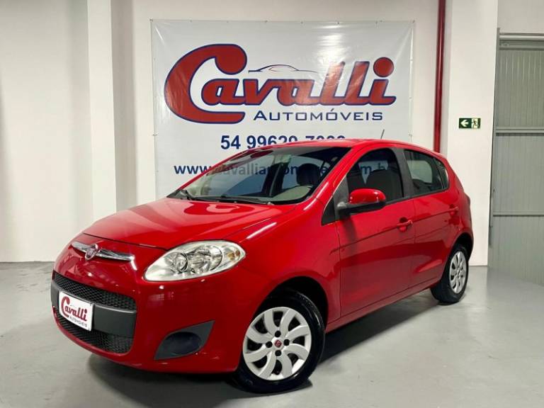 FIAT - PALIO - 2014/2015 - Vermelha - R$ 38.900,00