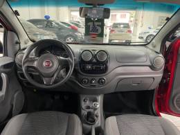 FIAT - PALIO - 2014/2015 - Vermelha - R$ 38.900,00