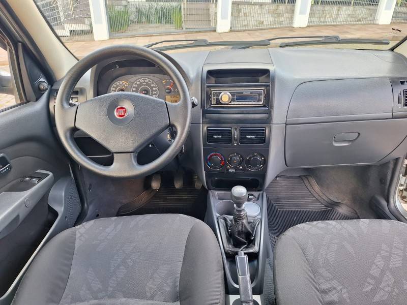 FIAT - SIENA - 2009/2010 - Cinza - R$ 29.900,00