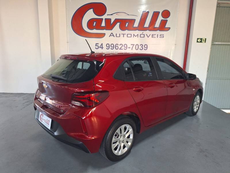 CHEVROLET - ONIX - 2020/2020 - Vermelha - R$ 60.900,00