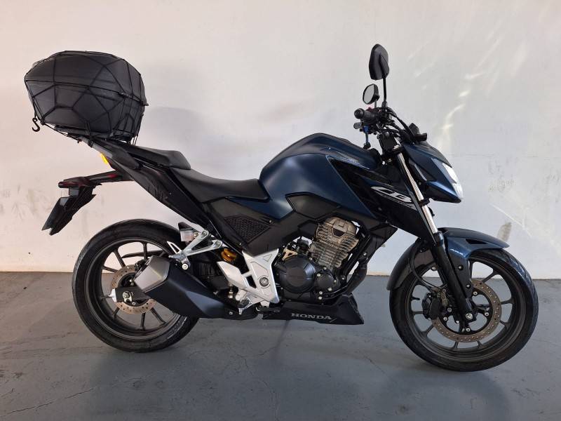 HONDA - CB 300F TWISTER - 2024/2025 - Azul - R$ 27.900,00
