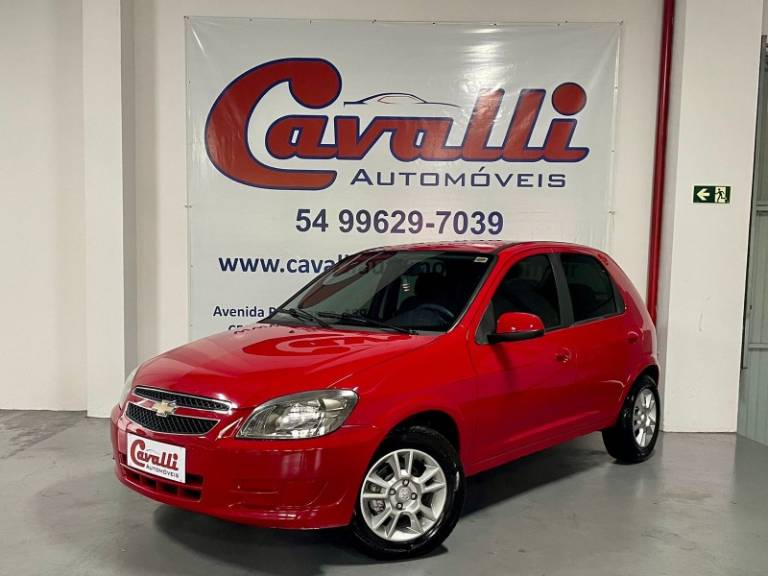 CHEVROLET - CELTA - 2013/2014 - Vermelha - R$ 33.900,00