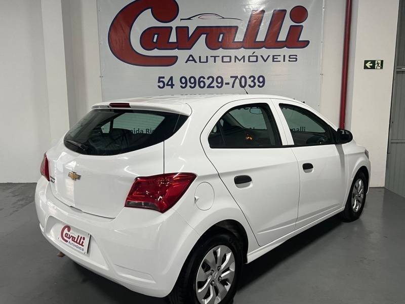 CHEVROLET - ONIX - 2020/2020 - Branca - R$ 54.900,00