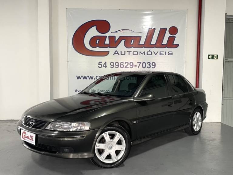 CHEVROLET - VECTRA - 2001/2001 - Cinza - R$ 26.900,00