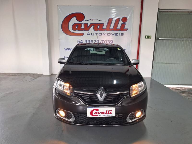 RENAULT - SANDERO - 2017/2018 - Preta - R$ 41.900,00