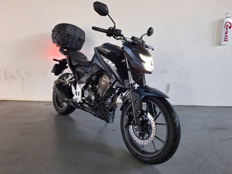 HONDA - CB 300F TWISTER - 2024/2025 - Azul - R$ 27.900,00