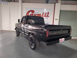 FORD - F-1000 - 1988/1989 - Preta - R$ 79.900,00