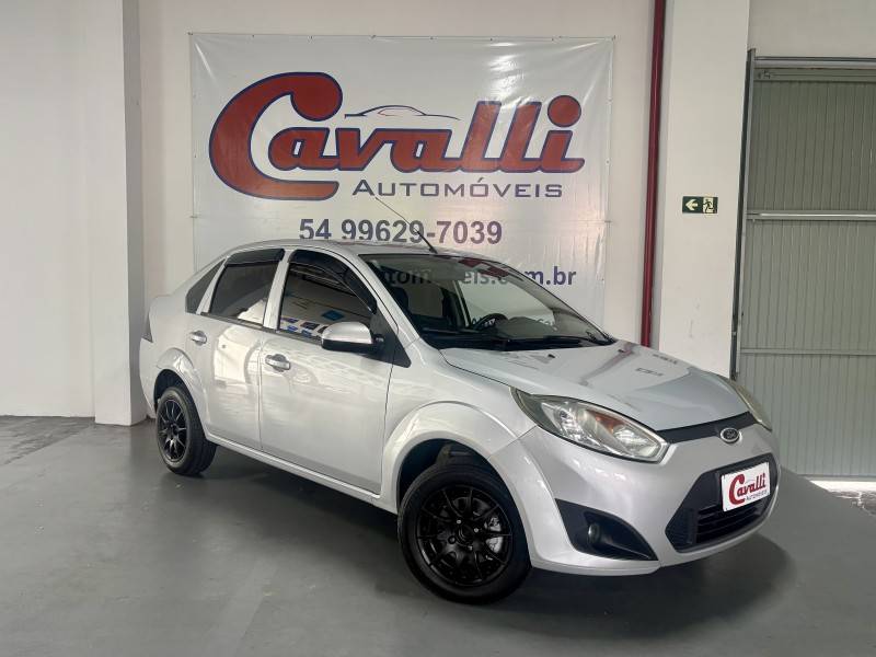 FORD - FIESTA - 2013/2013 - Prata - R$ 34.900,00