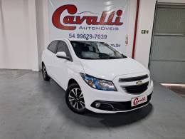 CHEVROLET - ONIX - 2013/2013 - Branca - R$ 48.900,00