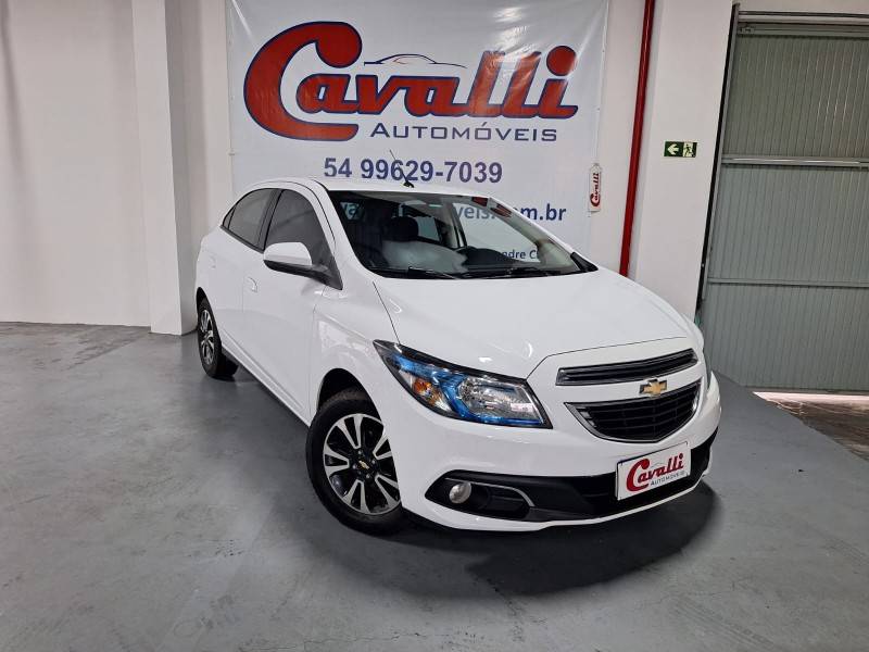 CHEVROLET - ONIX - 2013/2013 - Branca - R$ 48.900,00