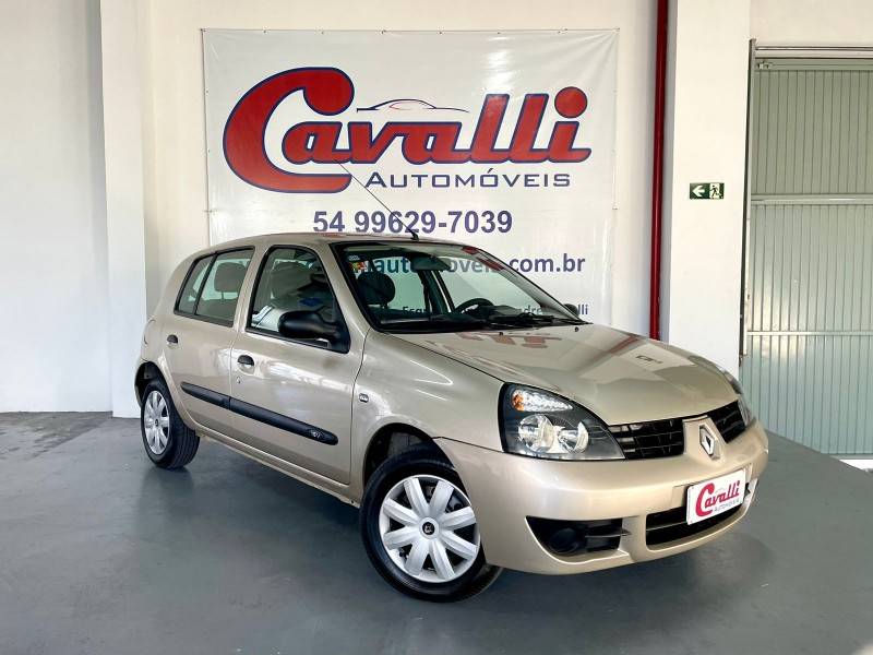 RENAULT - CLIO - 2011/2012 - Bege - R$ 25.900,00