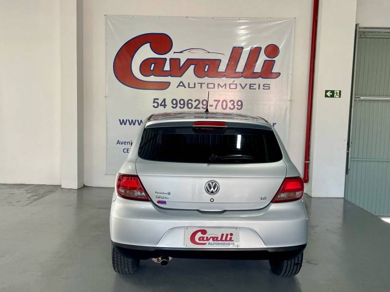 VOLKSWAGEN - GOL - 2011/2012 - Prata - R$ 35.900,00