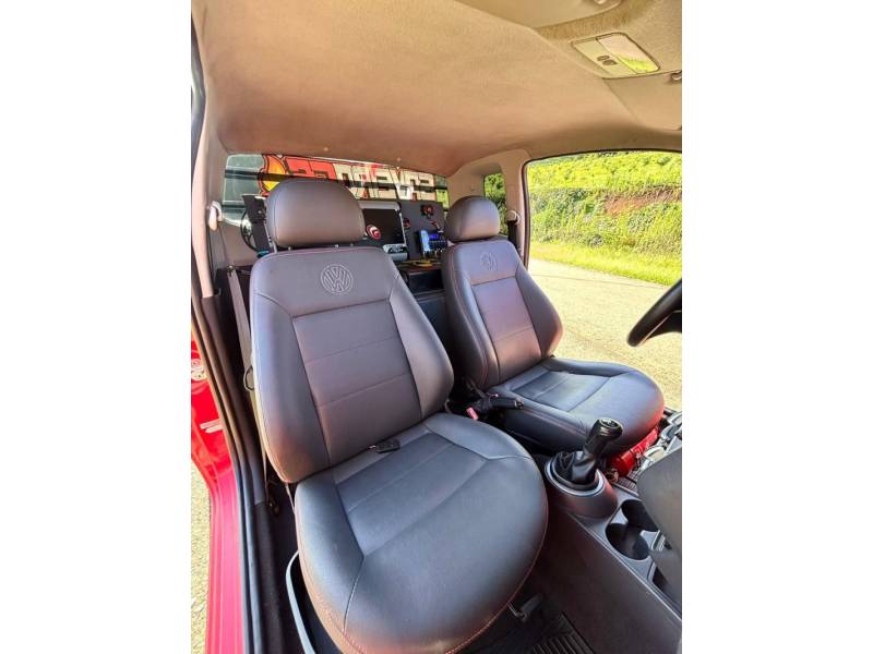 VOLKSWAGEN - SAVEIRO - 2011/2011 - Vermelha - R$ 69.900,00