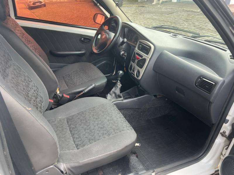 FIAT - STRADA - 2009/2009 - Branca - R$ 33.900,00