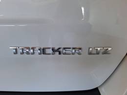 CHEVROLET - TRACKER - 2014/2014 - Branca - R$ 68.900,00