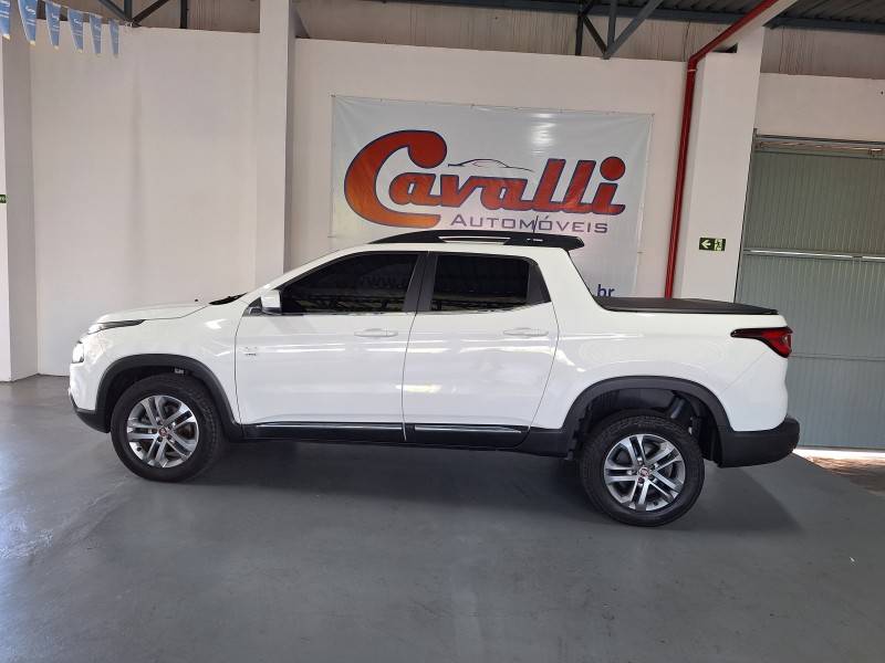 FIAT - TORO - 2020/2021 - Branca - R$ 116.900,00