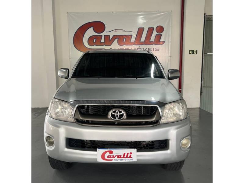 TOYOTA - HILUX - 2009/2009 - Prata - R$ 84.900,00