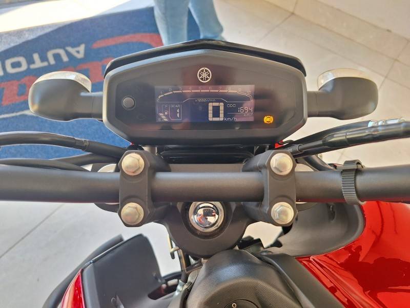 YAMAHA - FAZER - 2024/2024 - Vermelha - R$ 20.900,00