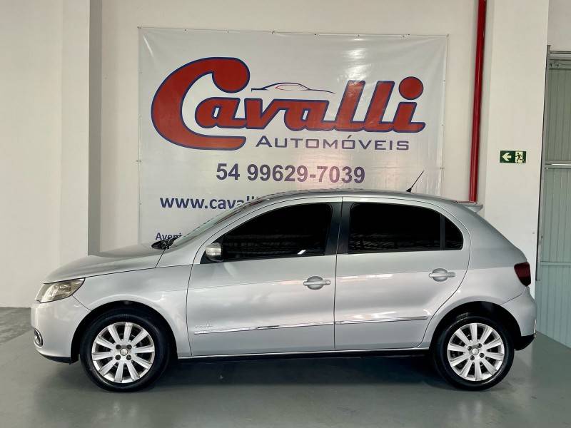 VOLKSWAGEN - GOL - 2011/2012 - Prata - R$ 35.900,00