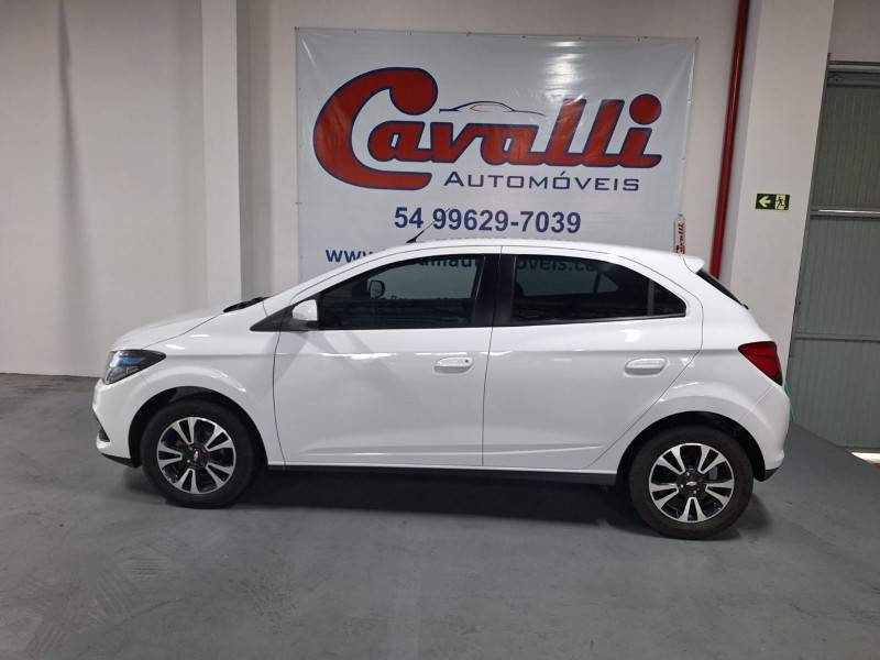 CHEVROLET - ONIX - 2013/2013 - Branca - R$ 48.900,00